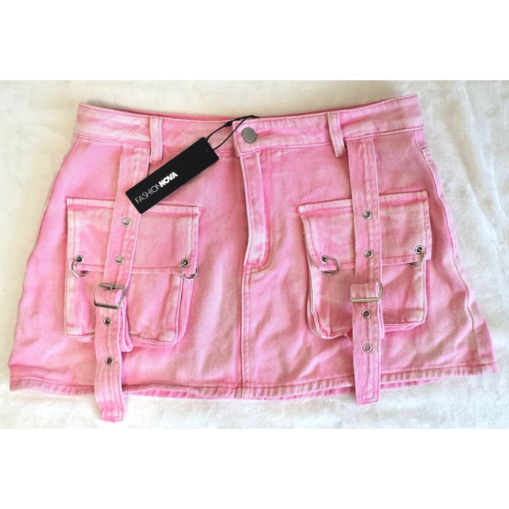 Fashion Nova Trisha Mineral Wash Cargo Pink Mini Skirt Women's Size Large - Picture 1 of 7